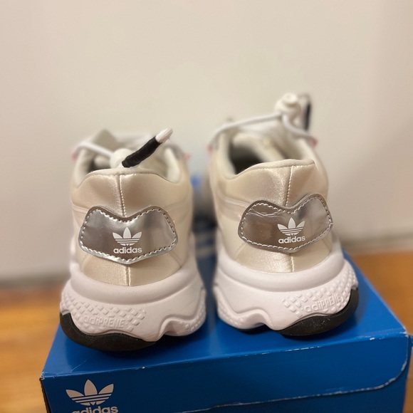 ADIDAS Ozweego Plus Sneakers - Picture 5 of 9